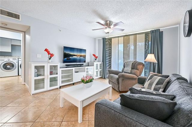 1265 Wildwood Lakes BLVD 3-103, Naples, FL 34104