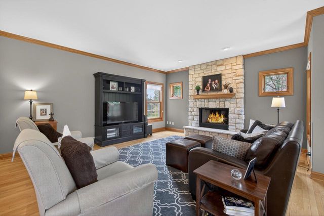 1578 Fox Hollow LANE, Cedarburg, WI 53012