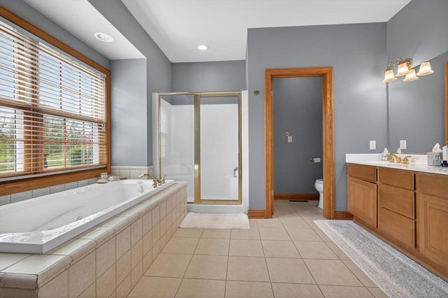 1578 Fox Hollow LANE, Cedarburg, WI 53012