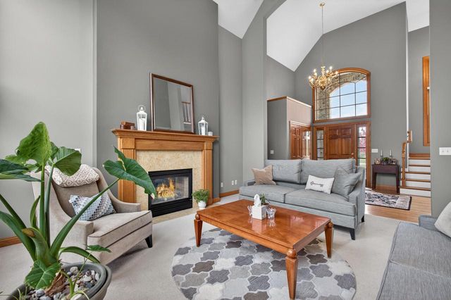 1578 Fox Hollow LANE, Cedarburg, WI 53012