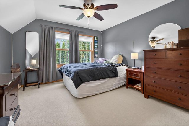 1578 Fox Hollow LANE, Cedarburg, WI 53012