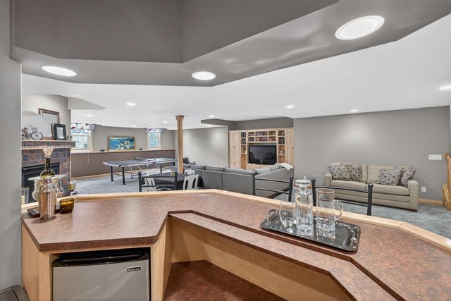 1578 Fox Hollow LANE, Cedarburg, WI 53012