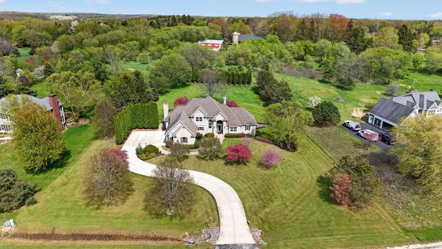 1578 Fox Hollow LANE, Cedarburg, WI 53012