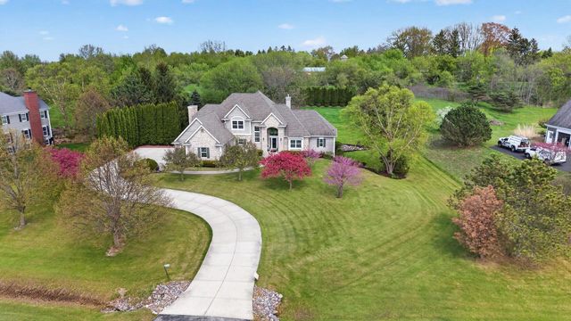 1578 Fox Hollow LANE, Cedarburg, WI 53012