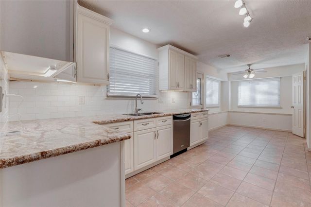 22618 Dabney Manor Lane, Katy, TX 77449