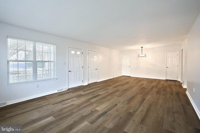 7220 SENECA RIDGE DR, York, PA 17403