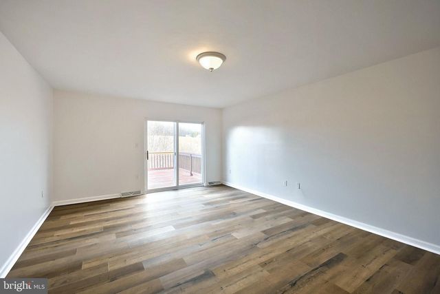 7220 SENECA RIDGE DR, York, PA 17403