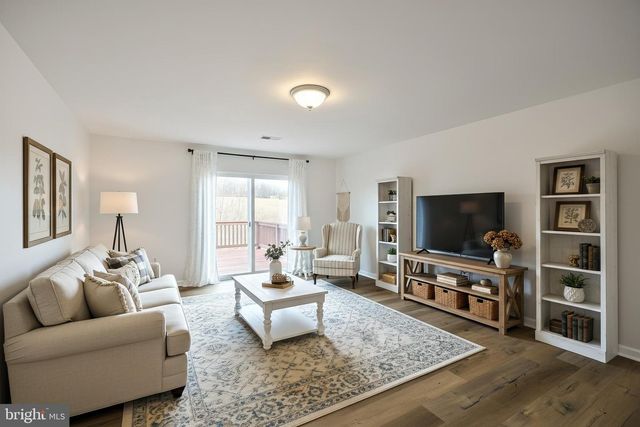 7220 SENECA RIDGE DR, York, PA 17403