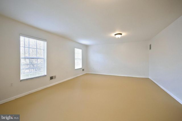 7220 SENECA RIDGE DR, York, PA 17403