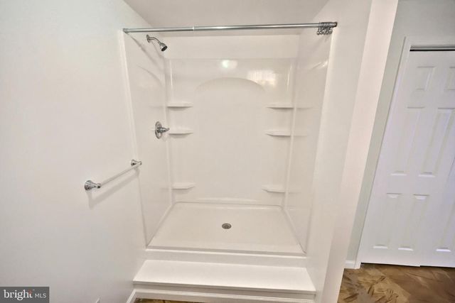 7220 SENECA RIDGE DR, York, PA 17403