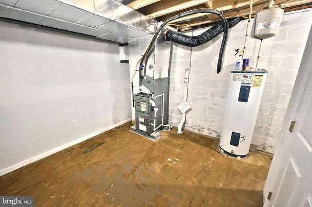 7220 SENECA RIDGE DR, York, PA 17403