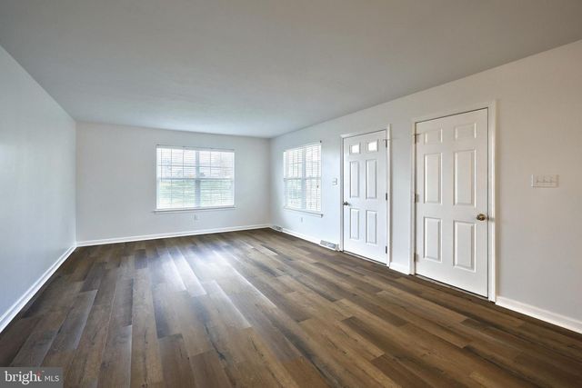 7220 SENECA RIDGE DR, York, PA 17403