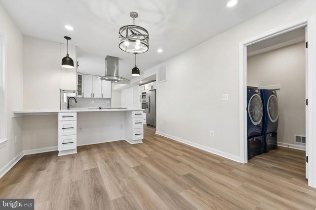 8 LAWHORN RD, Stafford, VA 22554