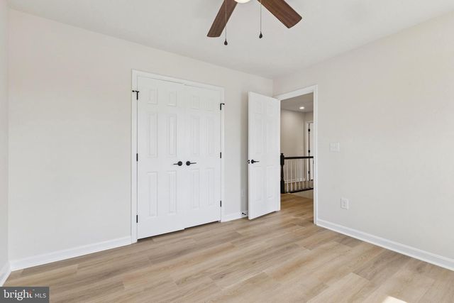 8 LAWHORN RD, Stafford, VA 22554