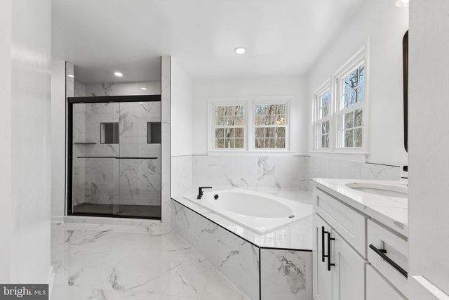 8 LAWHORN RD, Stafford, VA 22554