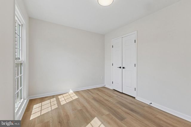 8 LAWHORN RD, Stafford, VA 22554