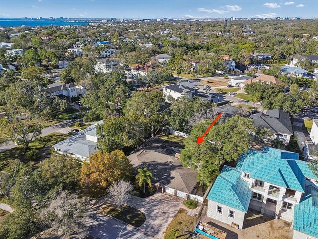 4633 W LONGFELLOW AVENUE, Tampa, FL 33629