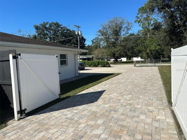 16903 HANNA ROAD, Lutz, FL 33549