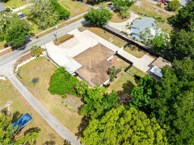 16903 HANNA ROAD, Lutz, FL 33549