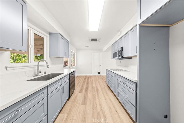 710 Balsam, Corona, CA 92882