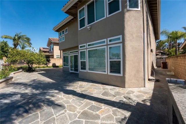 518 S Laureltree, Anaheim Hills, CA 92808
