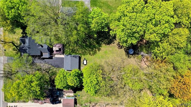 6618 Versailles Road, Hamburg, NY 14085