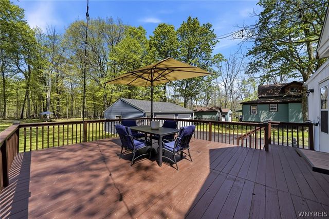 6618 Versailles Road, Hamburg, NY 14085