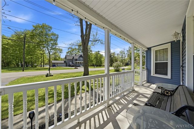 6618 Versailles Road, Hamburg, NY 14085
