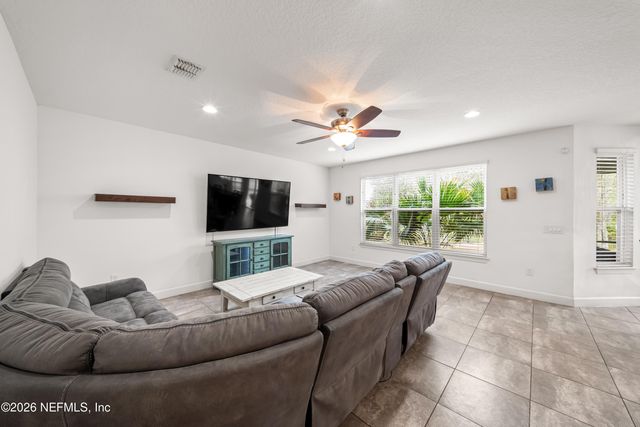 341 ASPEN LEAF Drive, Jacksonville, FL 32081