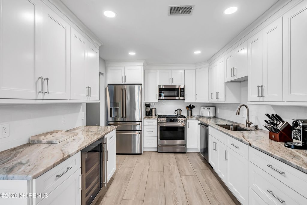 324 Deuce Drive, Wall, NJ 07719