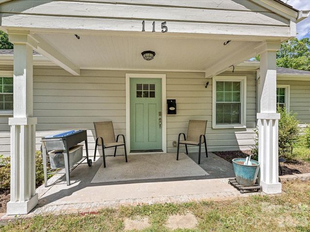 115 N Gardner Avenue, Charlotte, NC 28216