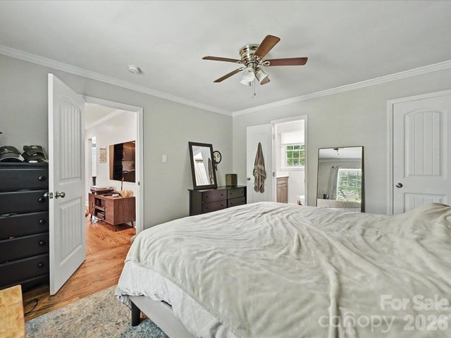 115 N Gardner Avenue, Charlotte, NC 28216