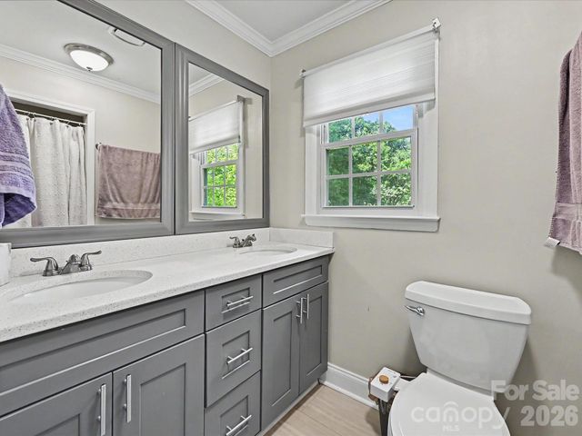 115 N Gardner Avenue, Charlotte, NC 28216