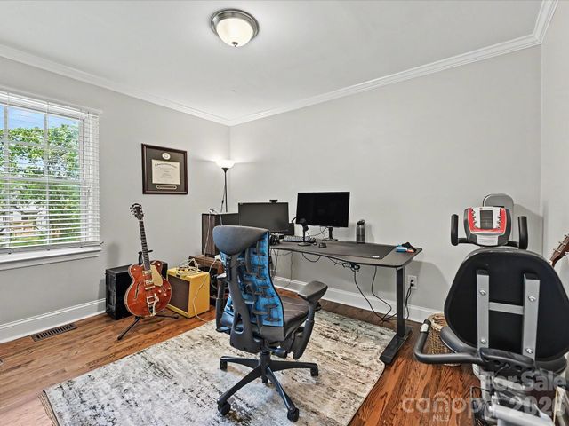 115 N Gardner Avenue, Charlotte, NC 28216
