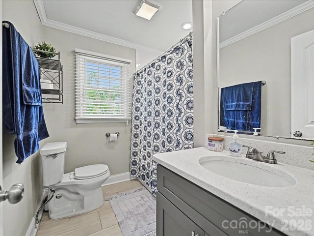 115 N Gardner Avenue, Charlotte, NC 28216