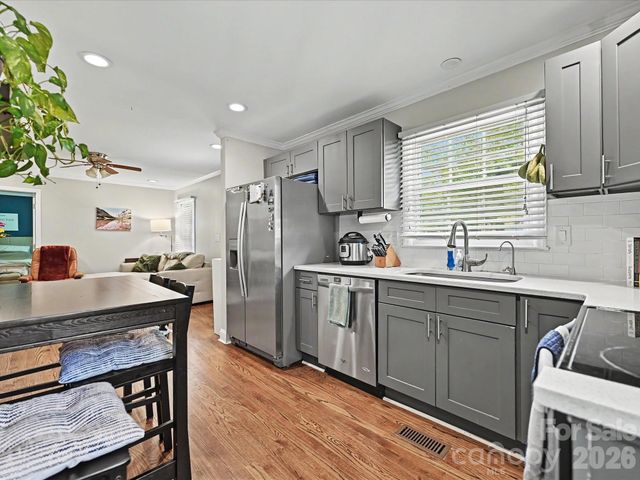 115 N Gardner Avenue, Charlotte, NC 28216
