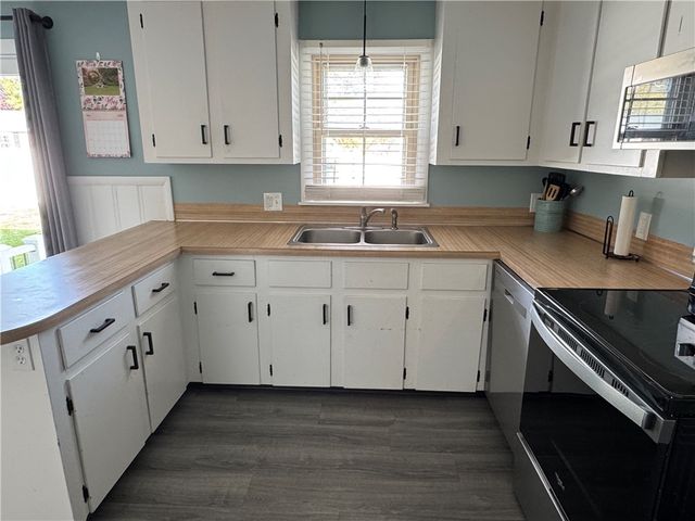 110 Marigold Drive, Warwick, RI 02889
