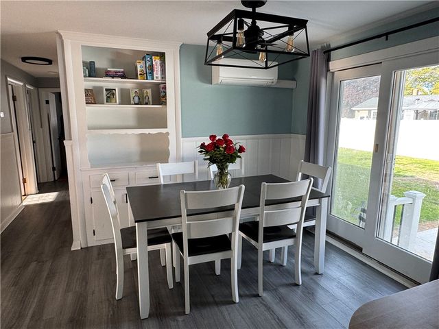 110 Marigold Drive, Warwick, RI 02889