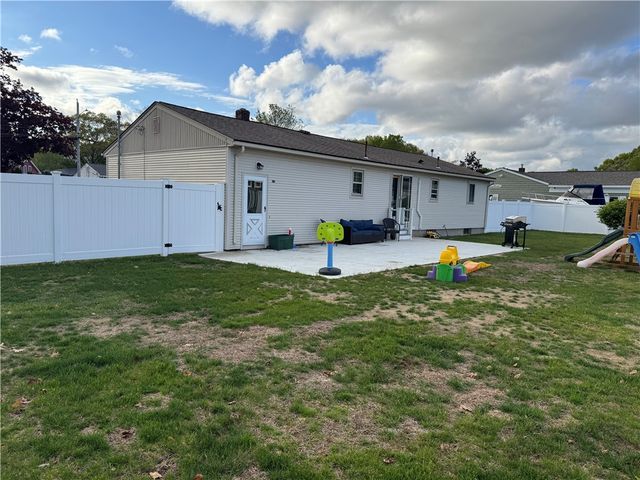 110 Marigold Drive, Warwick, RI 02889