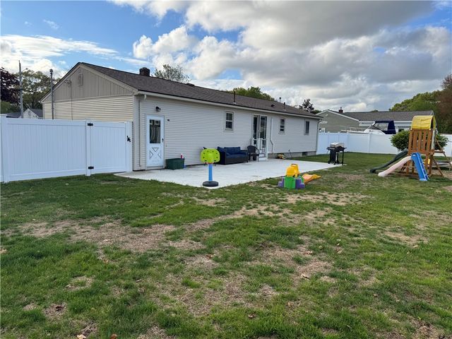 110 Marigold Drive, Warwick, RI 02889