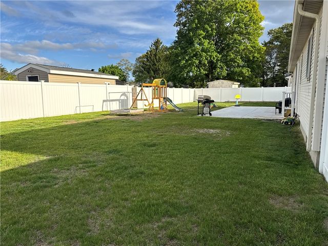 110 Marigold Drive, Warwick, RI 02889