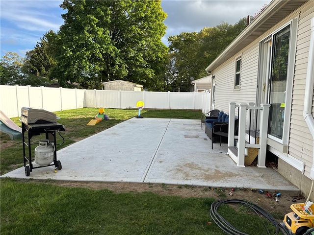 110 Marigold Drive, Warwick, RI 02889
