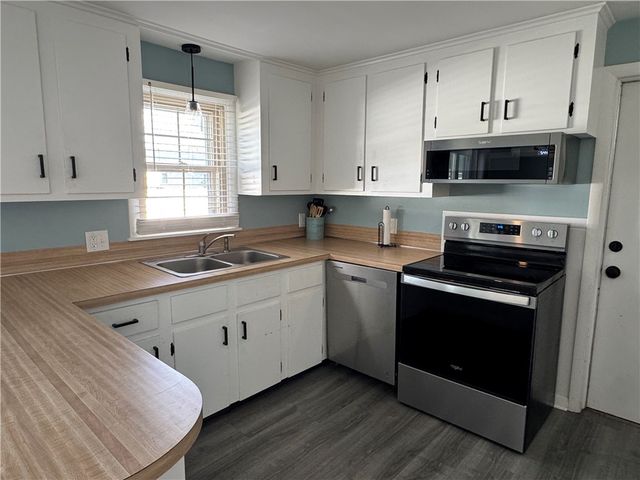 110 Marigold Drive, Warwick, RI 02889