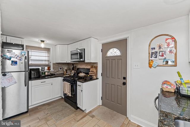 221 E MONTGOMERY AVE, Hatboro, PA 19040