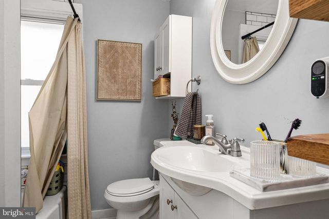 221 E MONTGOMERY AVE, Hatboro, PA 19040