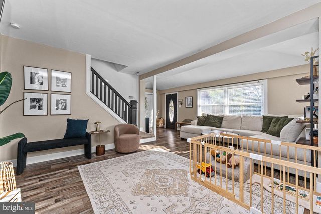 221 E MONTGOMERY AVE, Hatboro, PA 19040