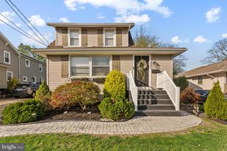 221 E MONTGOMERY AVE, Hatboro, PA 19040