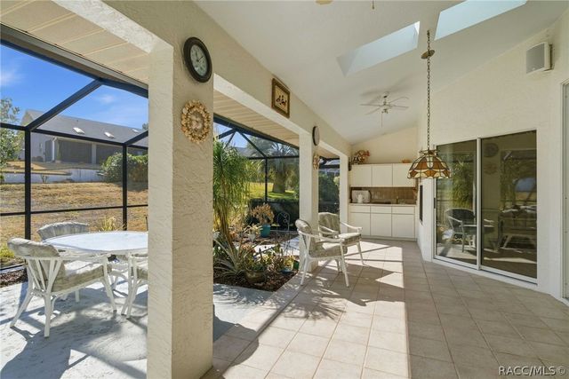 88 W Honey Palm Loop, Beverly Hills, FL 34465