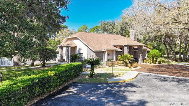 88 W Honey Palm Loop, Beverly Hills, FL 34465