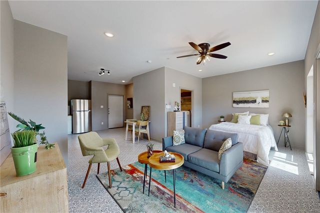 101 West 33rd Street 202, Bryan, TX 77803